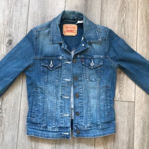 Levi’s denim jacket